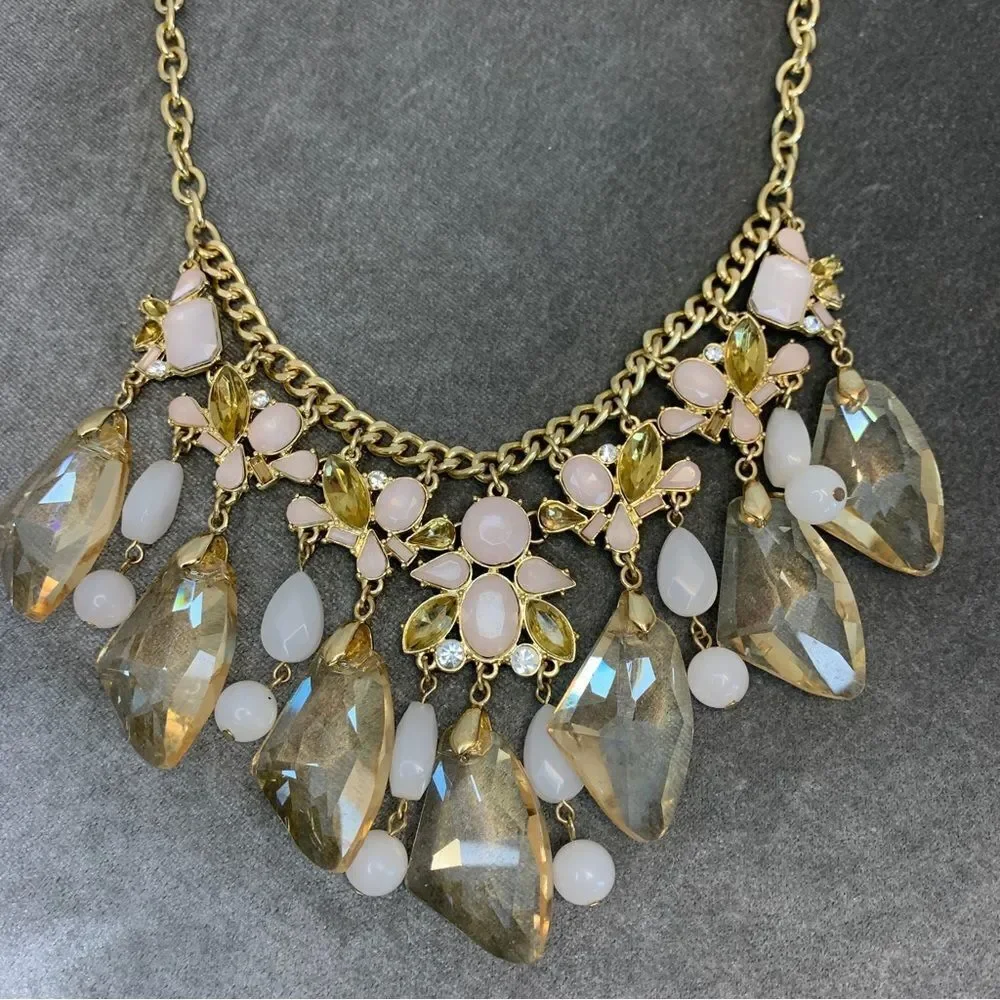 N/A light pastel